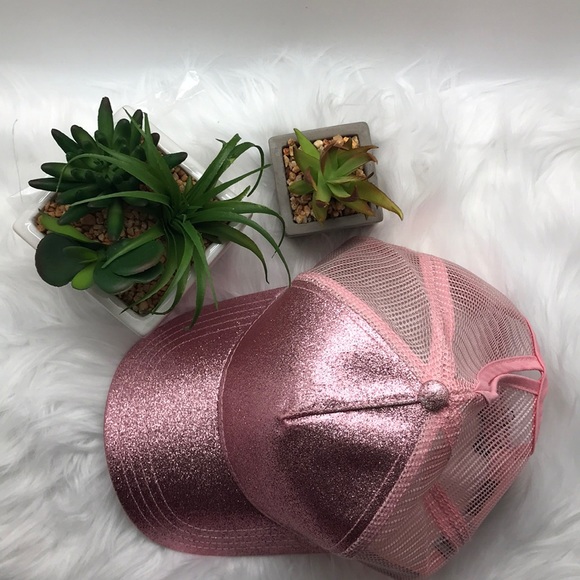 Hat - Picture 2 of 5